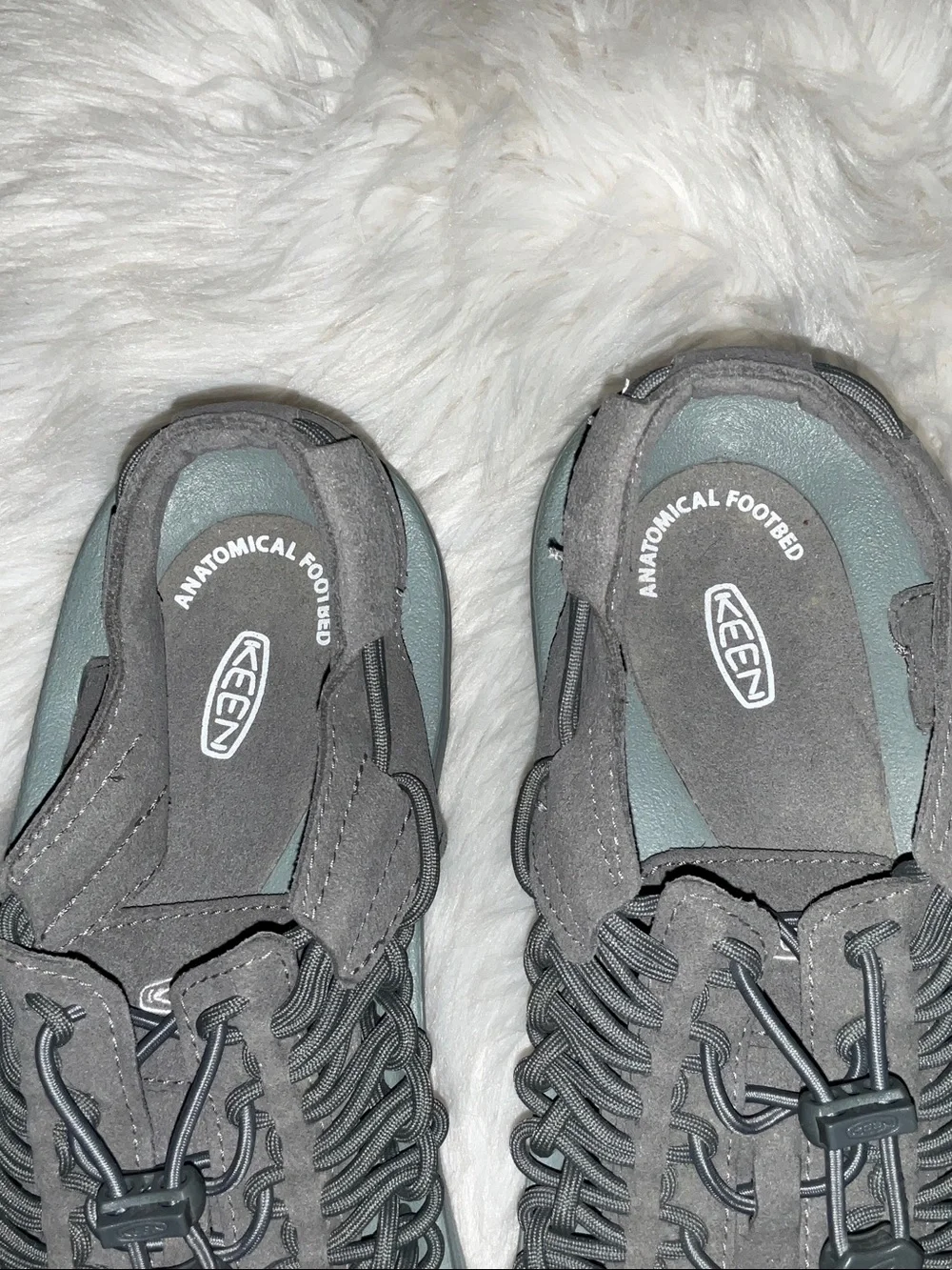 Keen uneek sandals